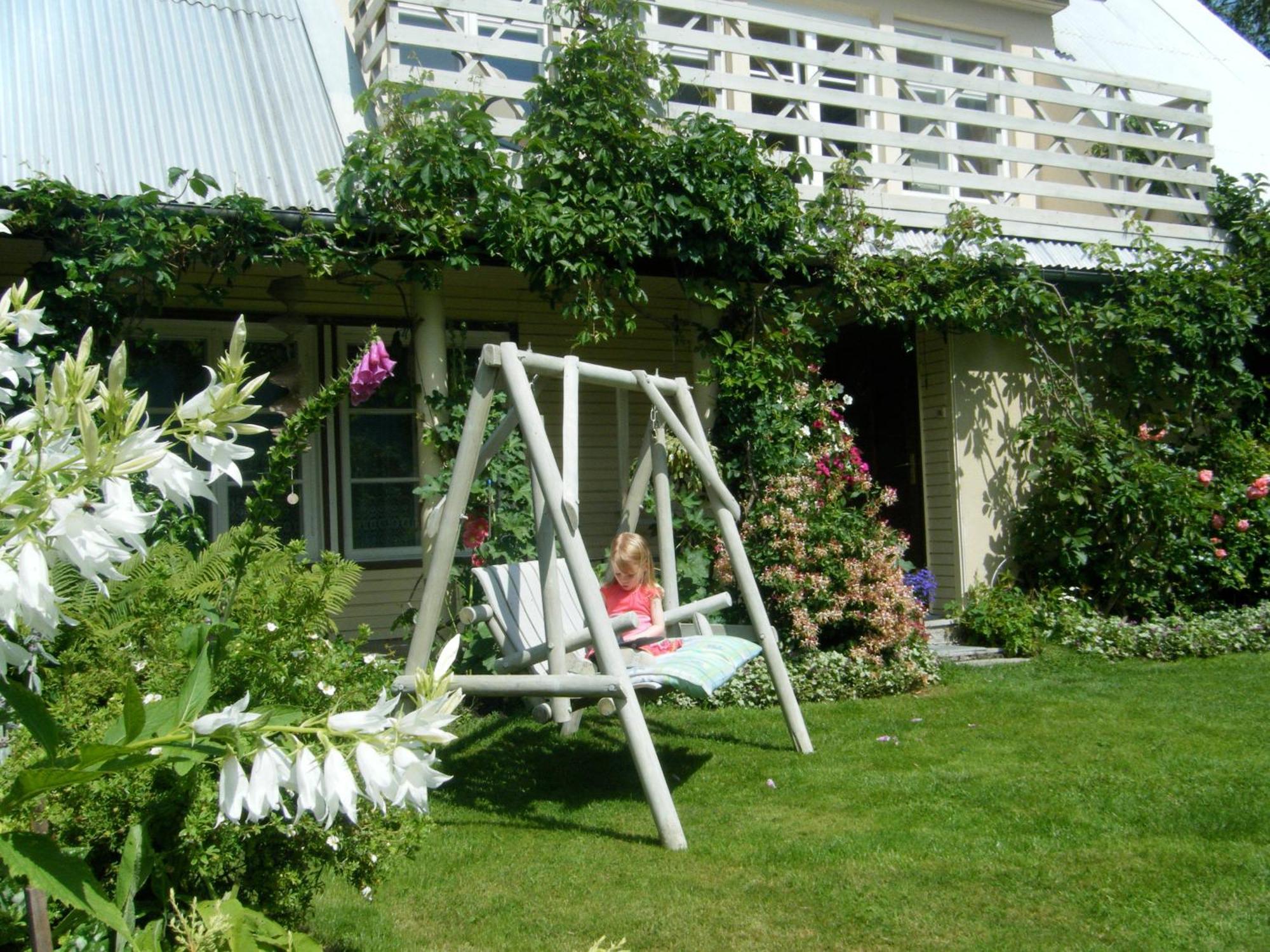 Kaju Guesthouses Nasva 외부 사진