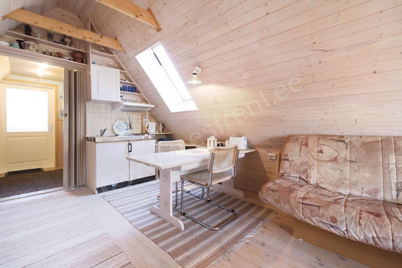 Kaju Guesthouses Nasva 외부 사진