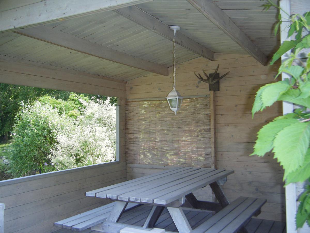 Kaju Guesthouses Nasva 외부 사진