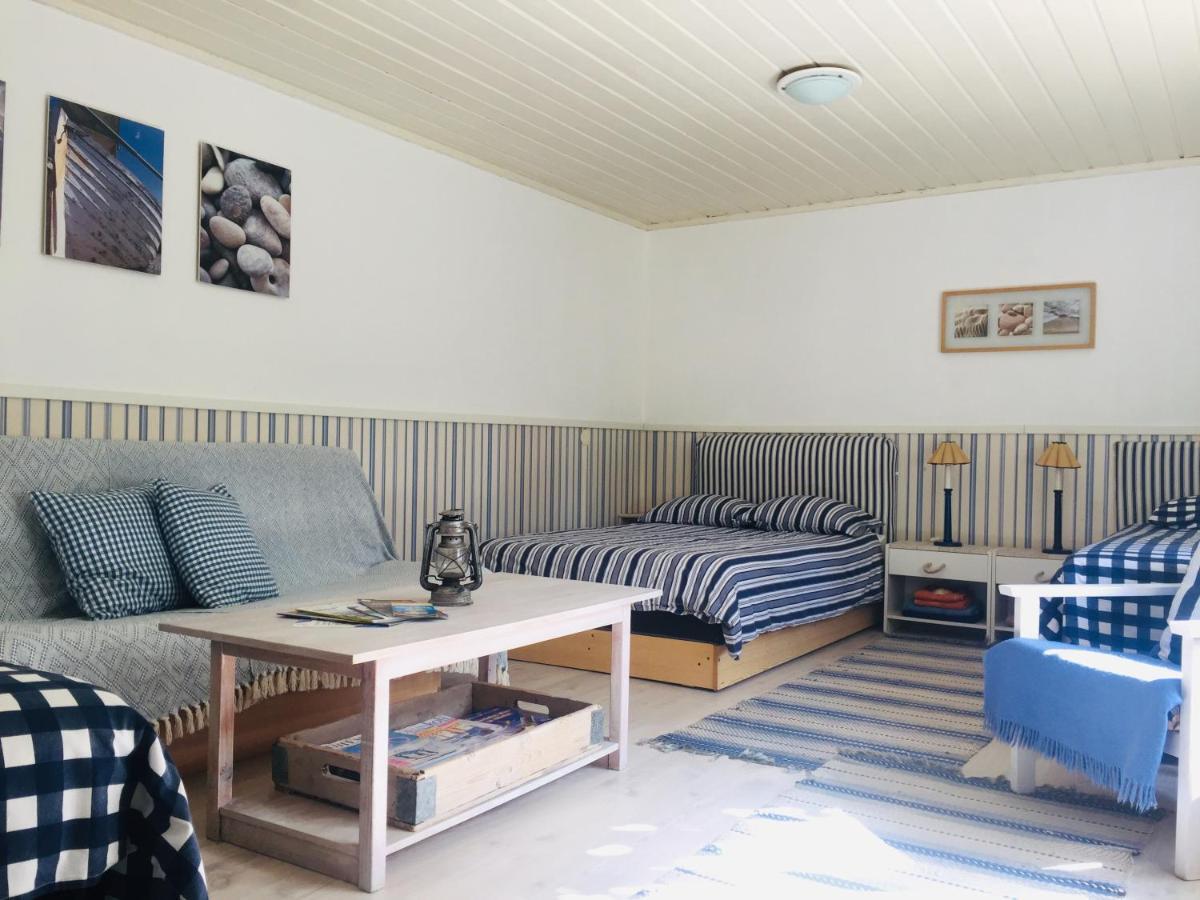 Kaju Guesthouses Nasva 외부 사진