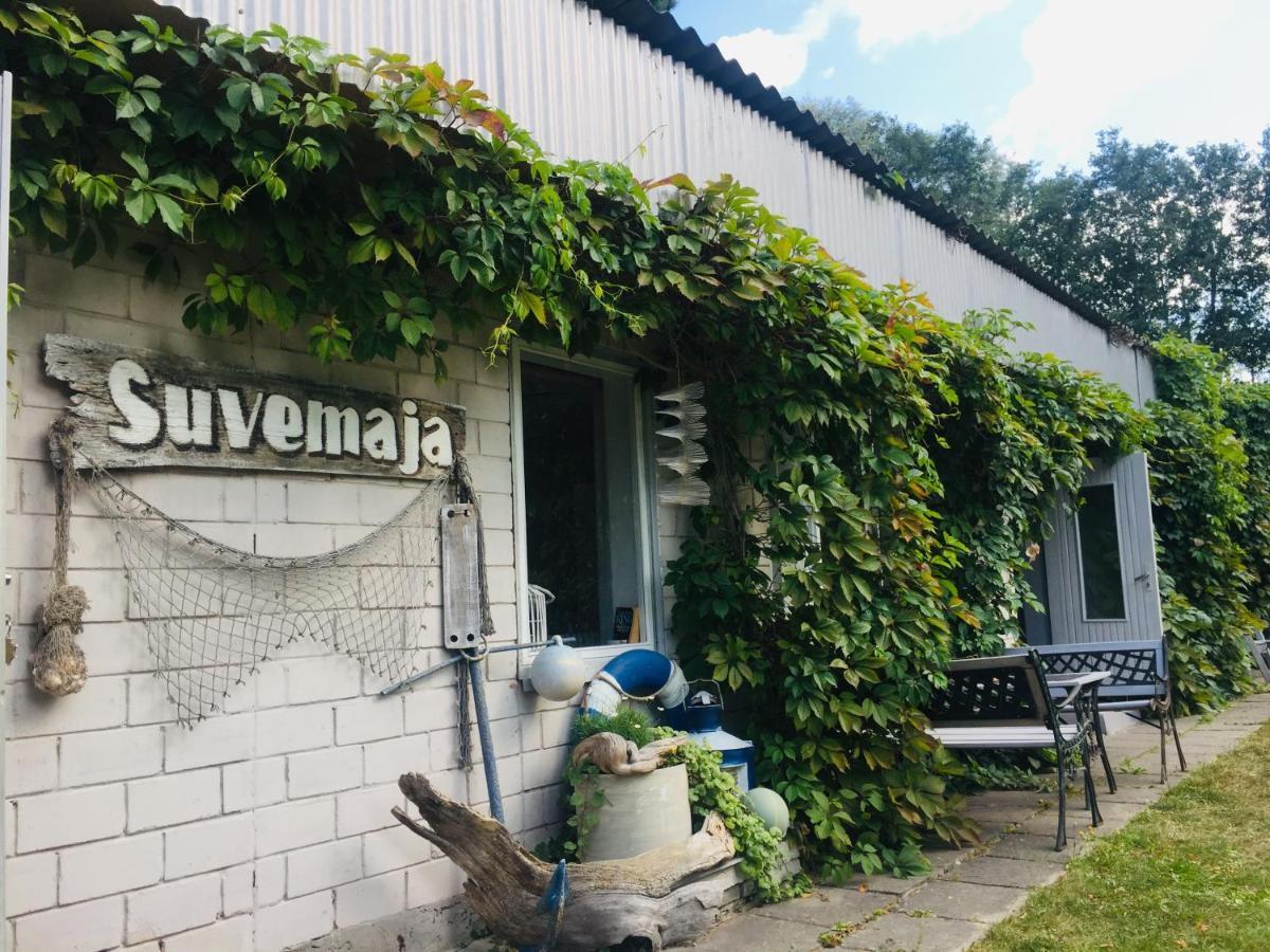 Kaju Guesthouses Nasva 외부 사진