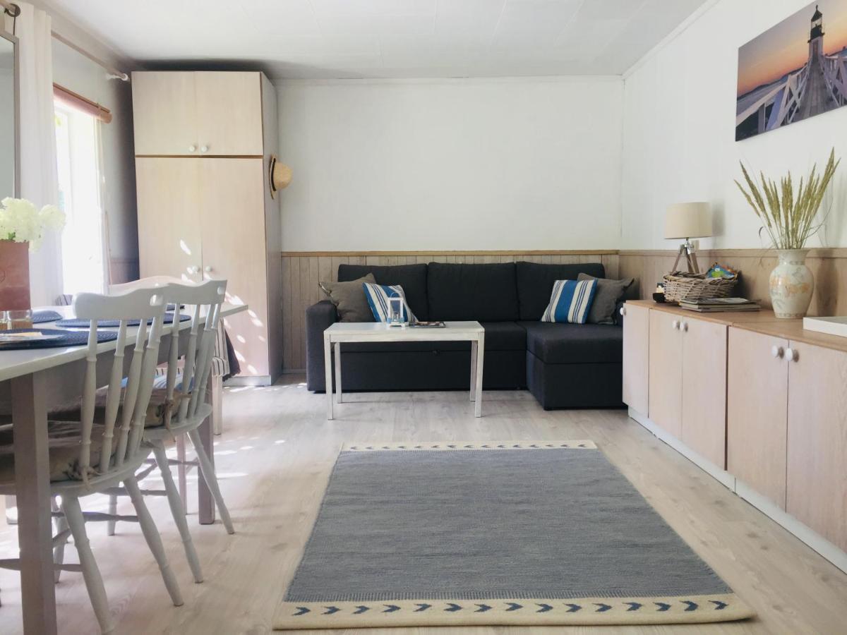 Kaju Guesthouses Nasva 외부 사진
